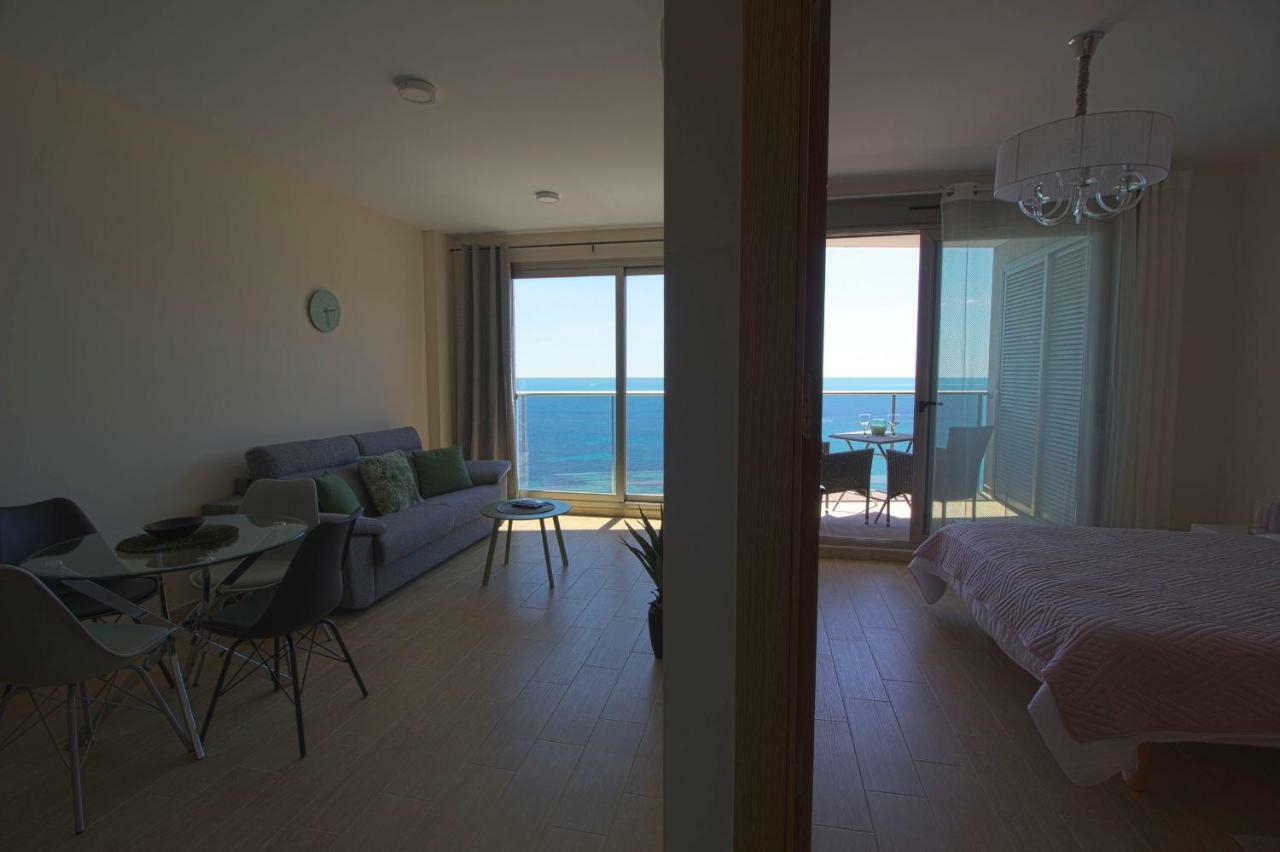 Beautiful Frontline Apartment Melioria With Panoramic Seaview Calp Dış mekan fotoğraf