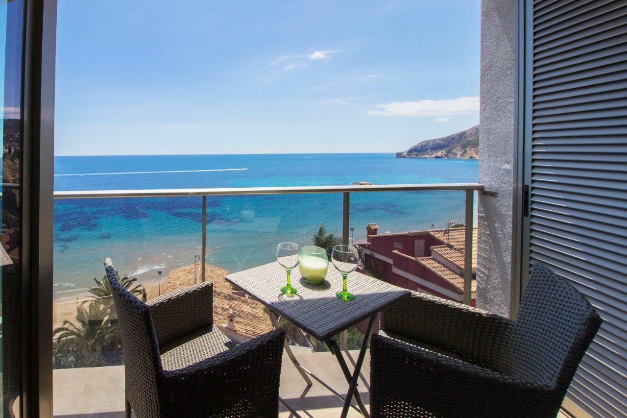 Beautiful Frontline Apartment Melioria With Panoramic Seaview Calp Dış mekan fotoğraf