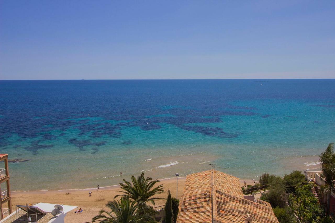 Beautiful Frontline Apartment Melioria With Panoramic Seaview Calp Dış mekan fotoğraf
